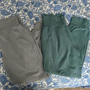 Athleta Salutation Jogger Bundle